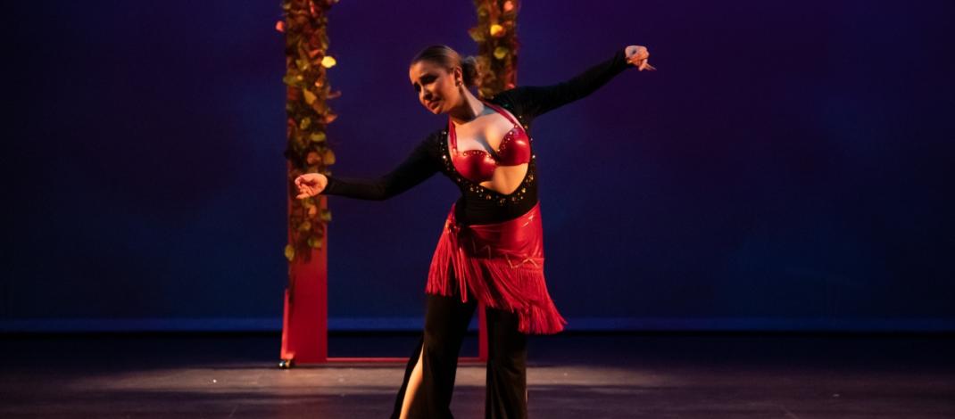 Taller de danza árabe "Descubre el poder de la esencia femenina".
