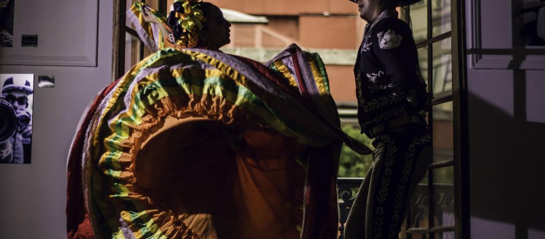 Bailarines de danza folclórica mexicana