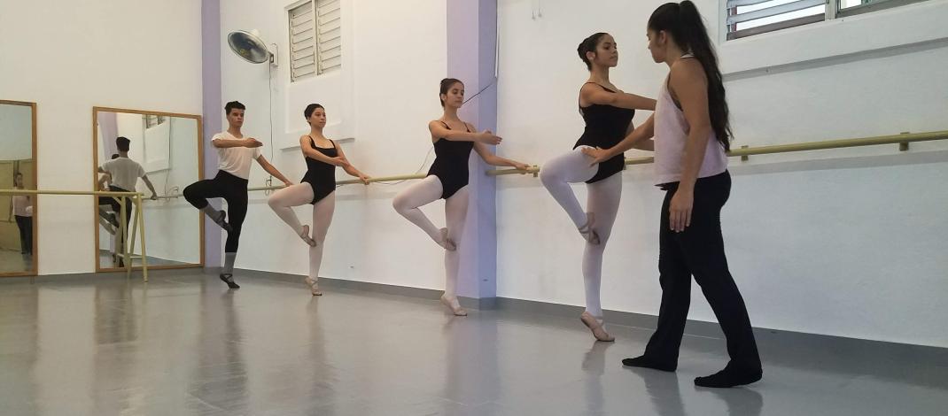 Equilibrio, giro y expresión: herramientas de la Técnica Cubana