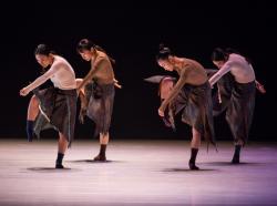 Meru - Guandong Modern Dance Company (China) - Ph. Juan Santacruz