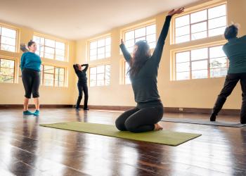 Sentir el movimiento. Un acercamiento al cuidado personal y colectivo desde la Danza Movimiento Terapia