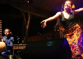 Bailarina de danza afro guinea