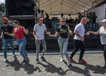 Bailes públicos