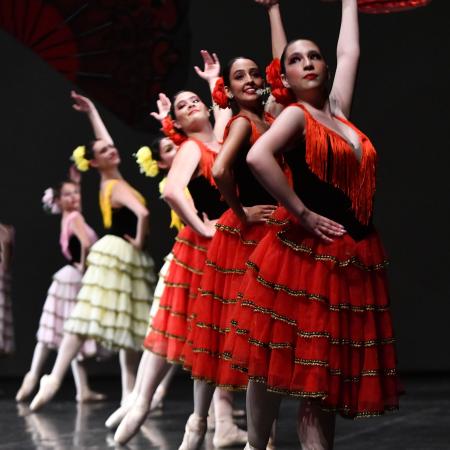 Bailarinas de ballet bailando