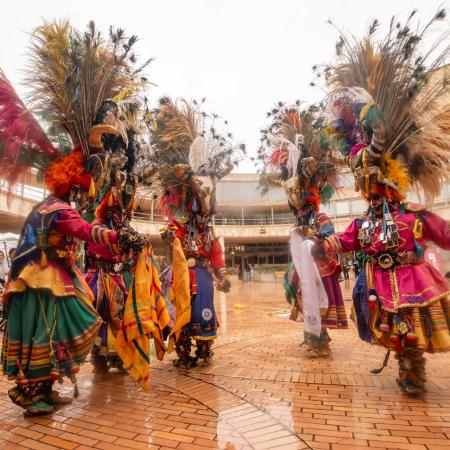 bailarines en escena