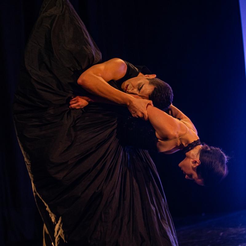 bailarines en escena