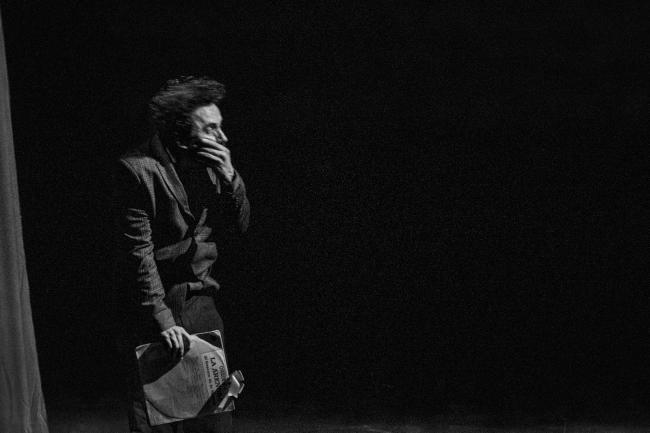 hombre n blanco y negro